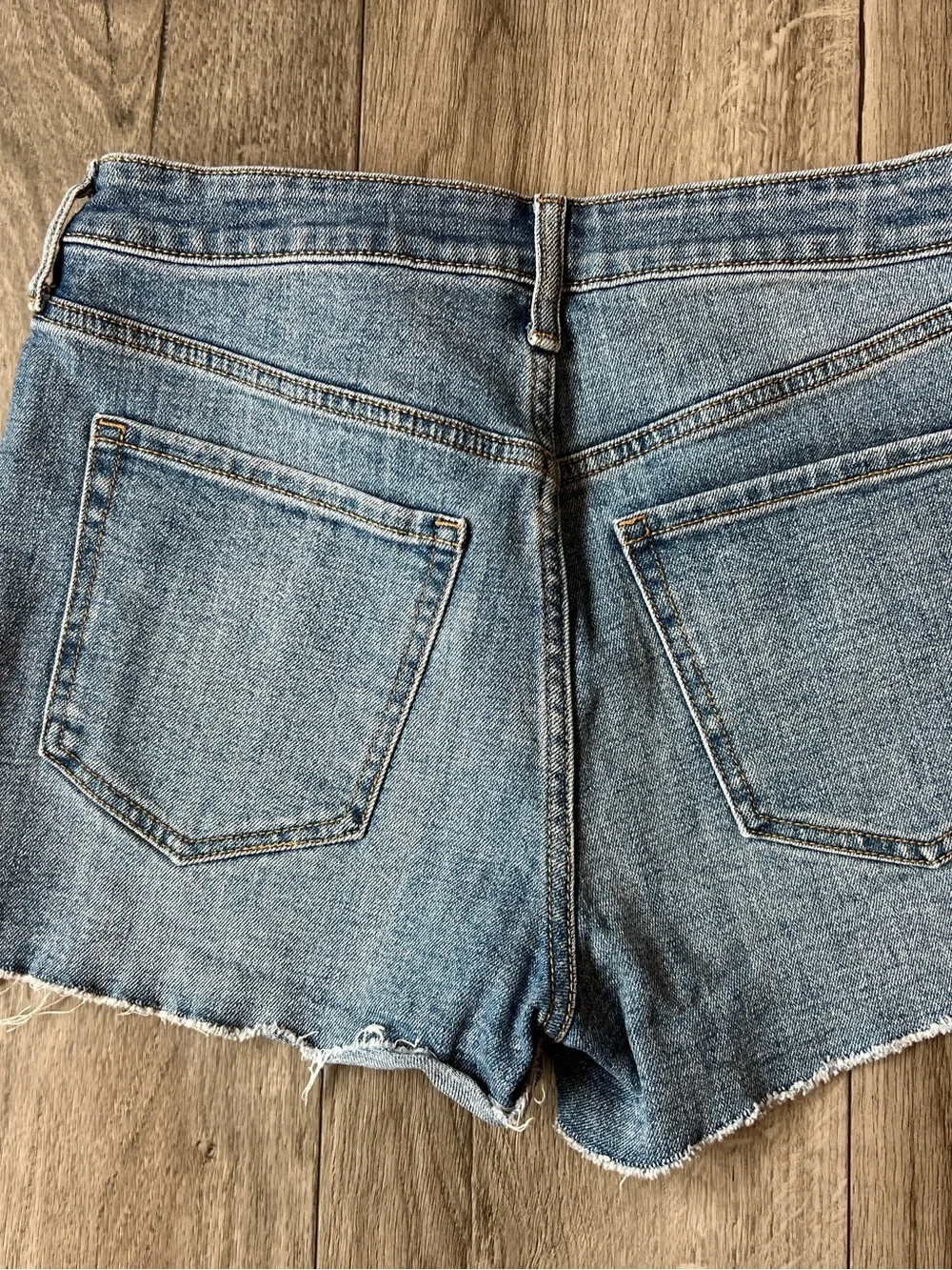 Old Navy High Rise OG Straight Denim Cutoff Shorts Size 8 Raw Hem